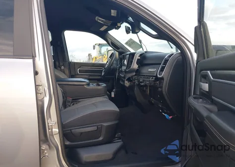 2024 Ram 2500 Big Horn 4X4 6'4 Box from USA, damaged, VIN 3C6UR5DL2RG266581